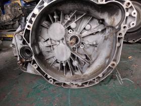 CAJAS DE CAMBIO 8200408995 - CAJA DE CAMBIO 6V MOVANO A