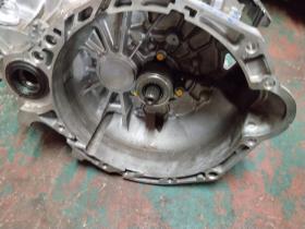 CAJAS DE CAMBIO ZM39RU - CAJA DE CAMBIO ZM39RU